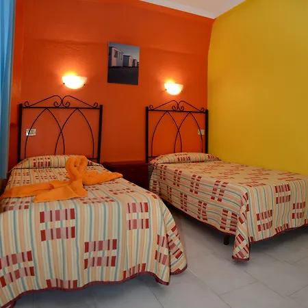 La Piramide Apartament Costa De Antigua