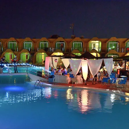 Apartament La Piramide 3*