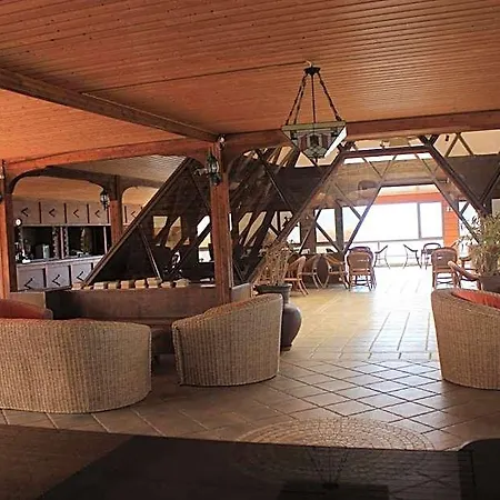 La Piramide Appartement 3*