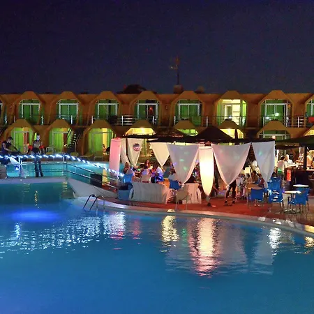 Apartment La Piramide 3*