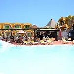 La Piramide 3* 코스타 데 안티과